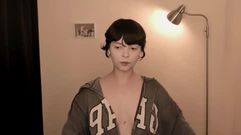 Snapshot of katsurotaro chatting on 11-12-25, 09:36 katsuro online show from 11-12-25, 09:36