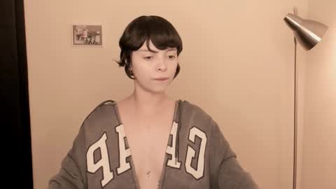 Snapshot of katsurotaro chatting on 12-19-25, 09:11 katsuro online show from 12-19-25, 09:11