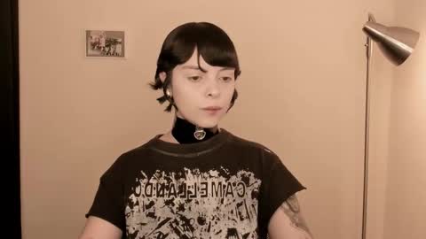 Snapshot of katsurotaro chatting on 01-10-26, 09:41 katsuro online show from 01-10-26, 09:41