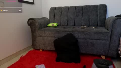 Snapshot of katt_bdsm chatting on 12-23-24, 03:40 Katt online show from 12-23-24, 03:40