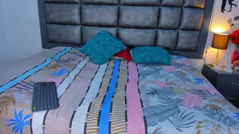 kattaleyaa_ online show from 12-04-25, 02:15