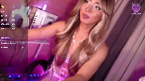 Snapshot of kattiecurrent chatting on 07-09-26, 07:51 Saisy online show from 07-09-26, 07:51