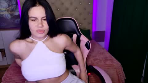 KattieSims online show from 01-25-25, 04:13