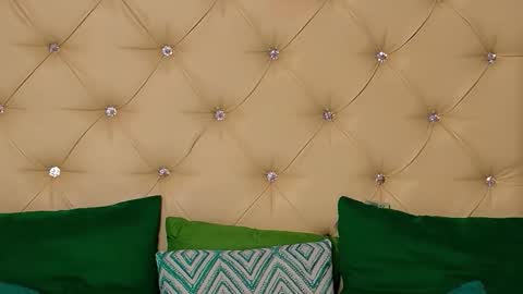 KattieSims online show from 05-20-26, 05:52