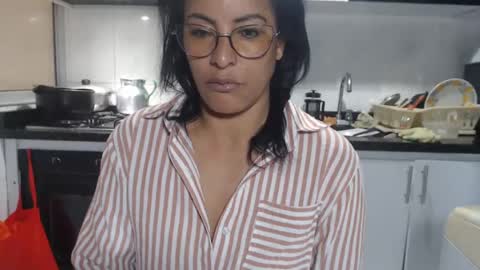 KattleyaGrey online show from 10-03-25, 07:00