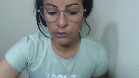 Snapshot of kattleyagray chatting on 06-11-26, 12:32 KattleyaGrey online show from 06-11-26, 12:32