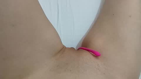 Snapshot of kattrinah_nikitta chatting on 02-18-26, 02:24 nikitta online show from 02-18-26, 02:24