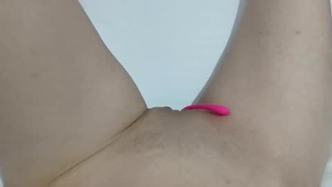 Snapshot of kattrinah_nikitta chatting on 02-26-26, 07:24 nikitta online show from 02-26-26, 07:24