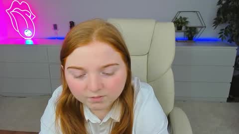 Snapshot of katty_rose8 chatting on 09-13-25, 12:05 Katty online show from 09-13-25, 12:05