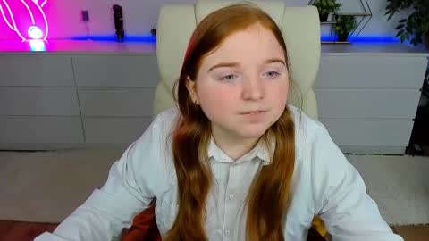 Snapshot of katty_rose8 chatting on 09-19-25, 05:42 Katty online show from 09-19-25, 05:42