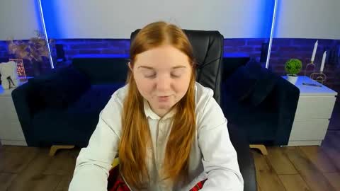 Snapshot of katty_rose8 chatting on 09-29-25, 05:34 Katty online show from 09-29-25, 05:34