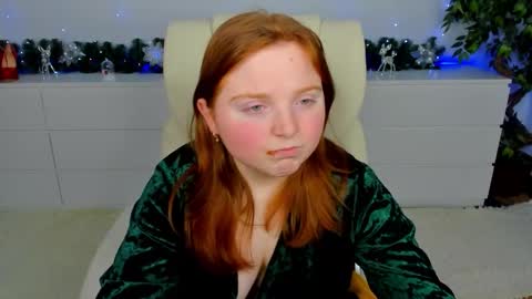 Snapshot of katty_rose8 chatting on 12-14-25, 06:34 Katty online show from 12-14-25, 06:34