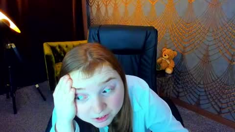 Snapshot of katty_rose8 chatting on 06-22-26, 06:05 Katty online show from 06-22-26, 06:05