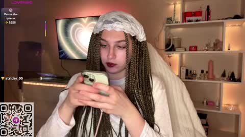 Olivia online show from 05-02-26, 04:01