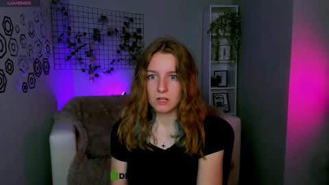 Snapshot of katy_may_ chatting on 10-07-25, 12:13 Kate online show from 10-07-25, 12:13