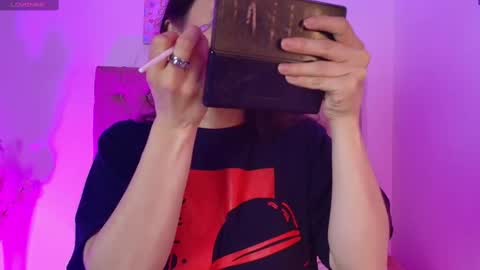 Katy Van online show from 09-19-25, 04:14