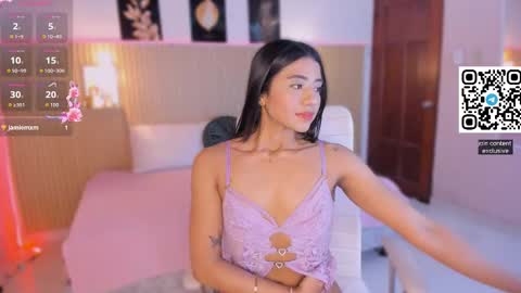 Snapshot of katya_rogerss chatting on 11-15-25, 11:32 katya online show from 11-15-25, 11:32