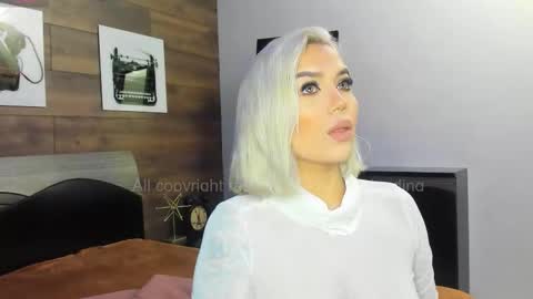 Snapshot of katyablonding chatting on 11-05-25, 11:43 salo online show from 11-05-25, 11:43