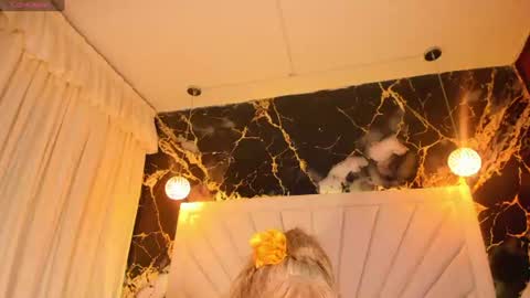 Snapshot of katyhornymilfsexy chatting on 06-18-26, 11:58 katy online show from 06-18-26, 11:58