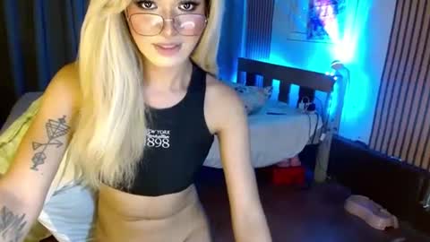 katykiat online show from 12-20-24, 01:36