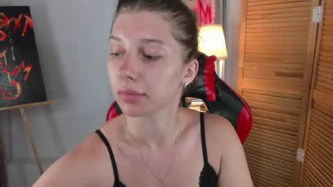 Snapshot of katymeaw chatting on 06-21-26, 01:41 katymeaw online show from 06-21-26, 01:41