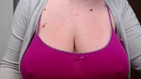 Katy online show from 11-12-25, 03:07