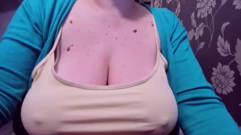 Snapshot of katynextdoor chatting on 02-18-26, 03:52 Katy online show from 02-18-26, 03:52