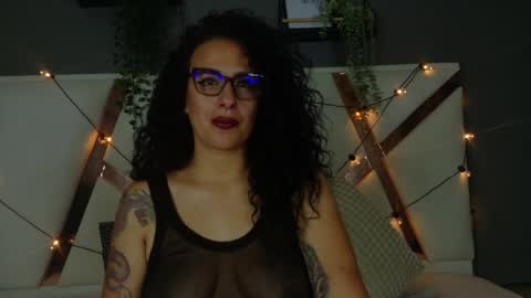 katyrataylor__ online show from 03-31-26, 10:54