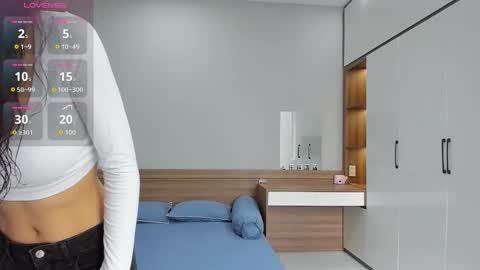 Snapshot of katyxgold chatting on 12-21-25, 08:10 KatyxGold online show from 12-21-25, 08:10