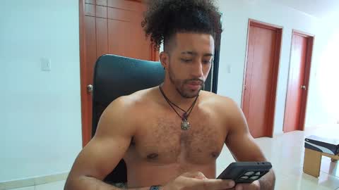 Kauri Lop online show from 12-25-24, 08:17