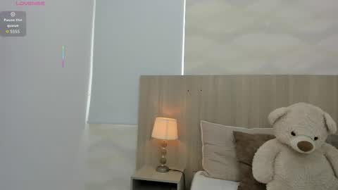   online show from 10-24-25, 11:17