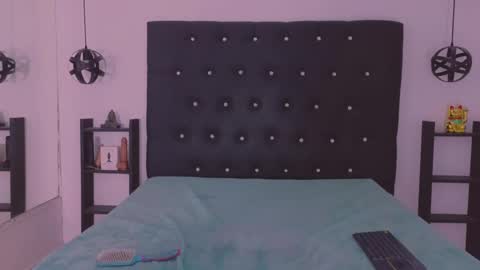 Cattleya stone online show from 01-30-25, 09:47