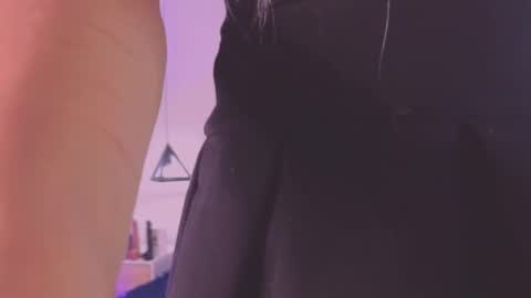 Cattleya stone online show from 02-25-25, 08:36