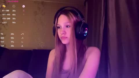 Snapshot of kayceefroehner chatting on 06-27-26, 05:18 Amia online show from 06-27-26, 05:18