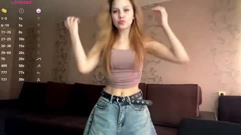 Snapshot of kayceefroehner chatting on 07-12-26, 10:50 Amia online show from 07-12-26, 10:50