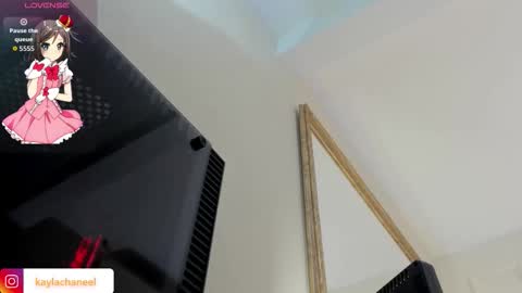 kaylachannell online show from 10-19-25, 03:51