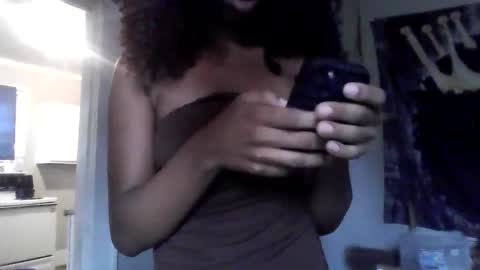 Snapshot of kaylag_rain chatting on 10-30-25, 12:50 kaylag_rain online show from 10-30-25, 12:50