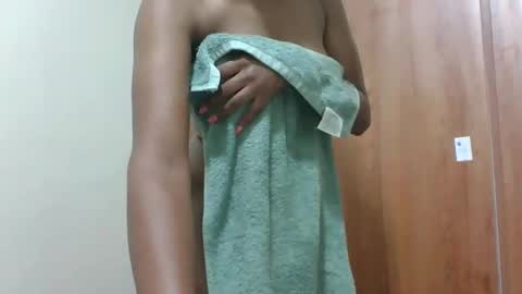 kaylar online show from 04-18-26, 07:07