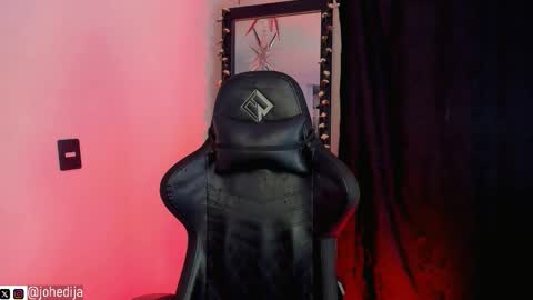 Snapshot of kayle______ chatting on 02-23-26, 12:19 INSTAjohedija online show from 02-23-26, 12:19