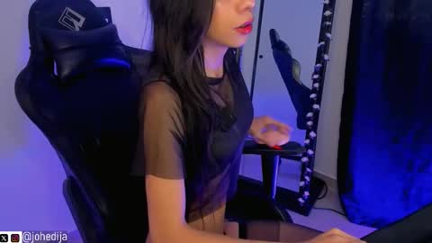 Snapshot of kayle______ chatting on 02-23-26, 10:29 INSTAjohedija online show from 02-23-26, 10:29