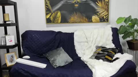 Snapshot of kayle_love_hot chatting on 10-03-25, 05:43 Kayle online show from 10-03-25, 05:43