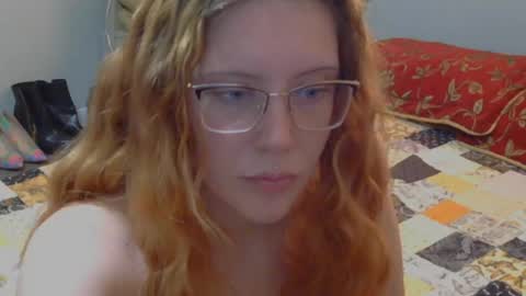Snapshot of kayleekakesnslim chatting on 07-10-26, 09:28 kaylee kakes online show from 07-10-26, 09:28