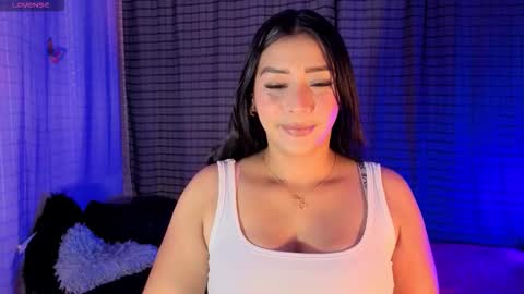 Snapshot of kayleemorales chatting on 10-09-25, 05:11 Kaylee online show from 10-09-25, 05:11