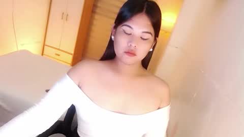 Y O U R        F U T U R E       K A Y L E E  online show from 10-25-25, 10:26