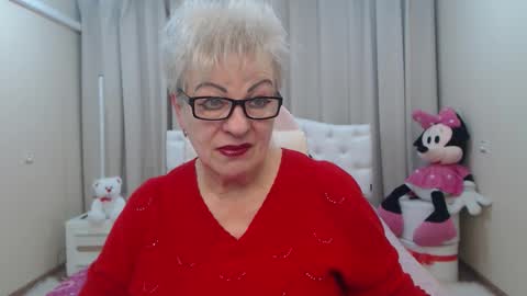 Snapshot of kaylesmoll chatting on 02-17-26, 07:53 kaylesmoll online show from 02-17-26, 07:53