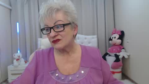 Snapshot of kaylesmoll chatting on 03-17-26, 08:01 kaylesmoll online show from 03-17-26, 08:01