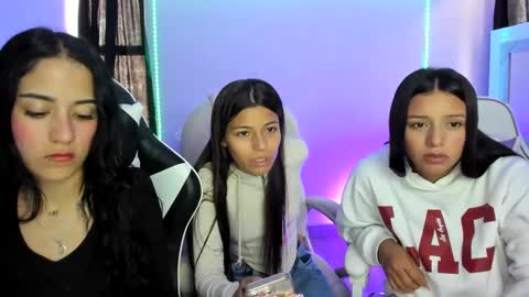 Snapshot of kaylie_xxx chatting on 03-12-25, 08:10 kaylie online show from 03-12-25, 08:10