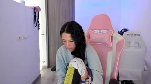 Snapshot of kaylie_xxx chatting on 09-23-25, 11:24 kaylie online show from 09-23-25, 11:24