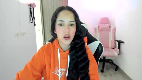 Snapshot of kaylie_xxx chatting on 10-02-25, 11:06 kaylie online show from 10-02-25, 11:06