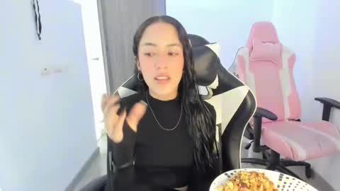 kaylie online show from 11-28-25, 05:37